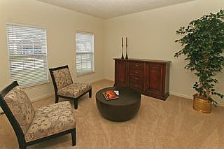 2nd image of 705 Jockeys Cir