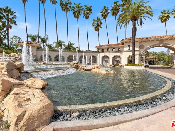 3833 Winford Dr, Tarzana, CA 91356