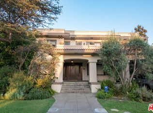 1808 Buckingham Rd, Los Angeles, CA 90019