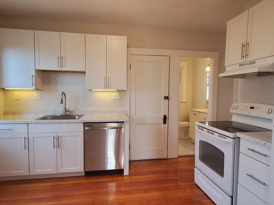 1st image of 10 Dale Ave