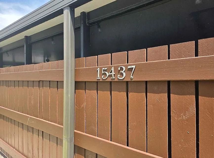 2nd image of 15437 Crystal Lake Dr