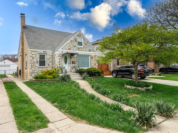 4936 N Mulligan Ave, Chicago, IL 60630