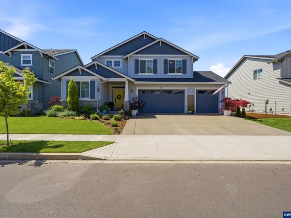 2847 NW William Dr, McMinnville, OR 97128