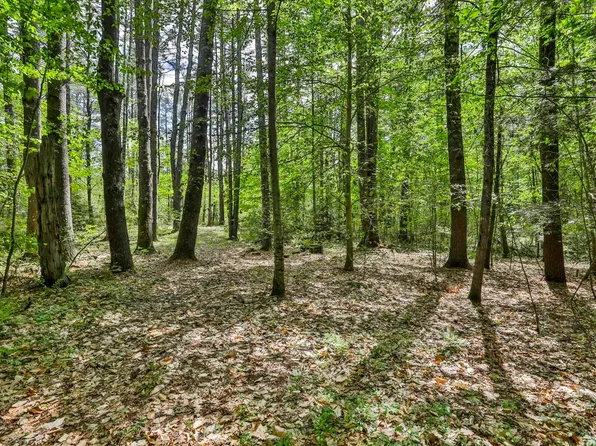 2A & 2B Camp Road, Amherst, NH 03031