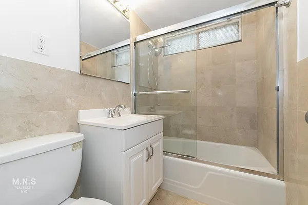 Rented by MNS | media 17