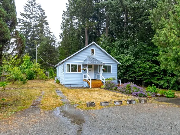 5934 Highland Ave, North Cowichan, BC V9L 1L6