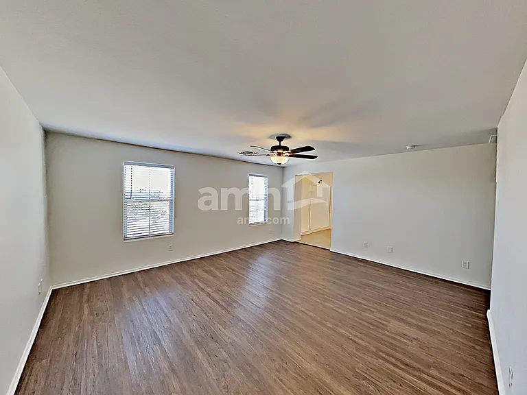 3453 N Almar — Photo 8