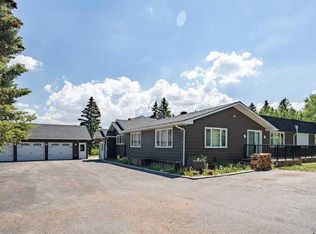 196044 N 144th St W, Foothills County, AB T1S 2R8