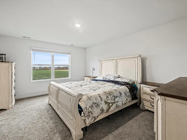 1596 Dublin Dr — Photo 9