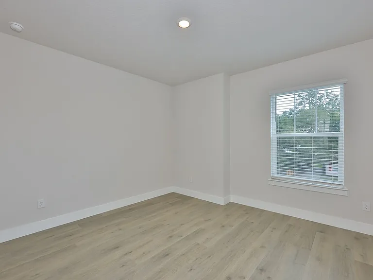 4718 W Kensington Ave — Photo 29