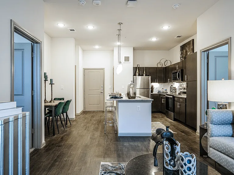 The Grand at Manor Apartments — Photo 29