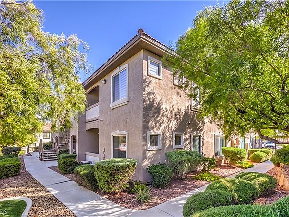 2nd image of 2305 W Horizon Ridge Pkwy APT 1512