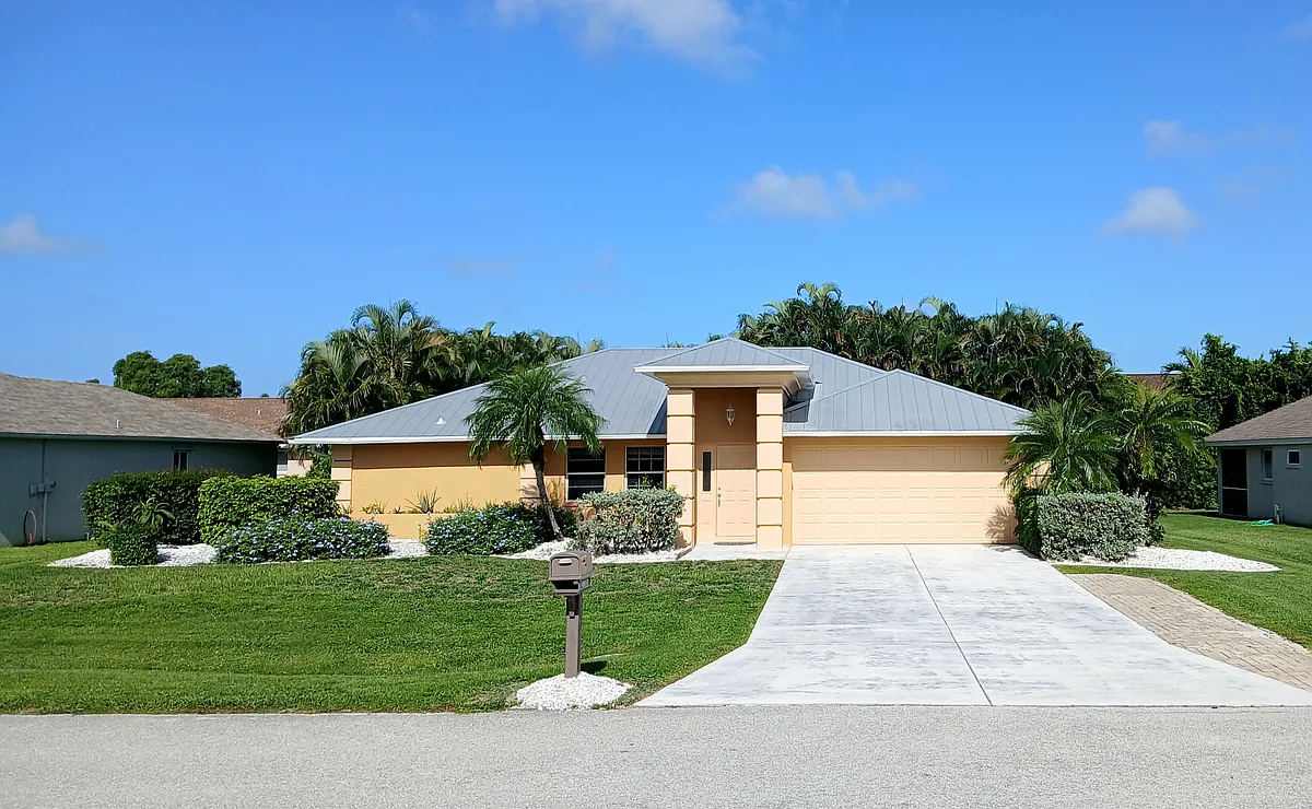 Building Photo - 17220 Trappers Dr