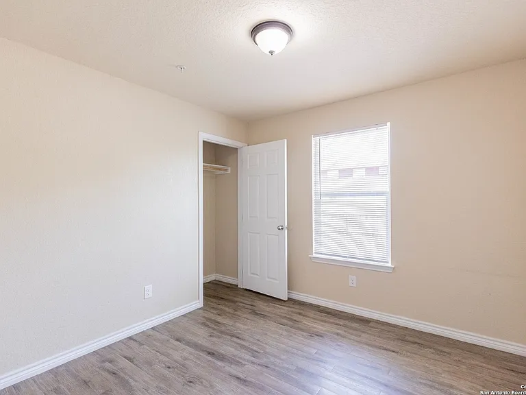 8111 Landing Ave #1101 — Photo 7