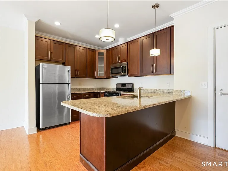 485 Summer St #302 — Photo 6