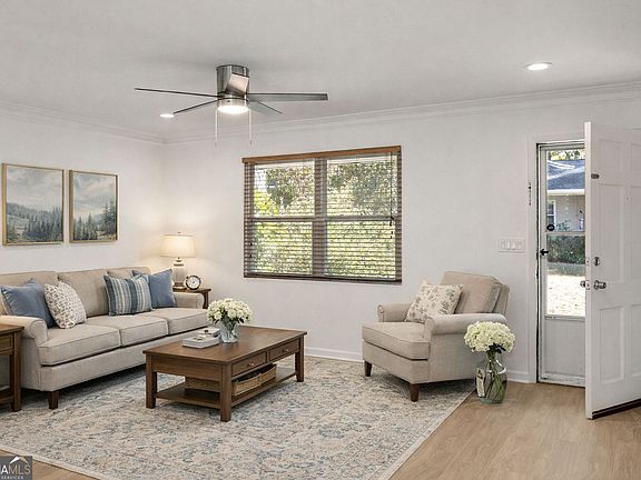 2nd image of 2941 Caldwell Rd NE APT A4