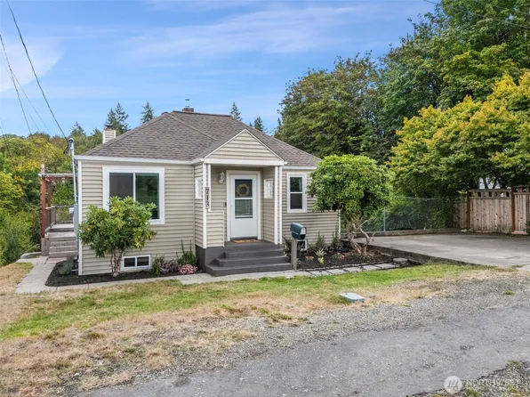 713 Hull Avenue, Port Orchard, WA 98366