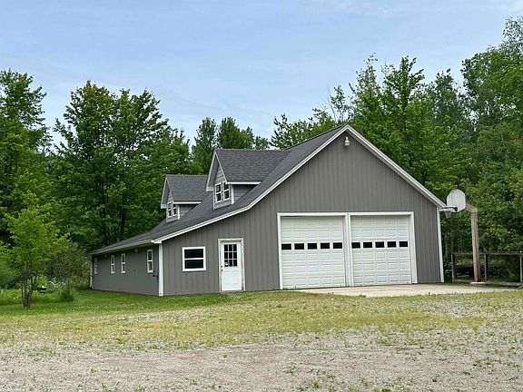 3rd image of 6776 Ravenswood Rd