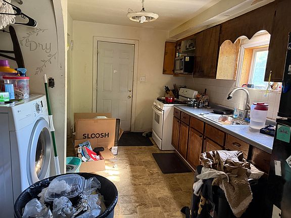 5th image of 1722 Tennessee St