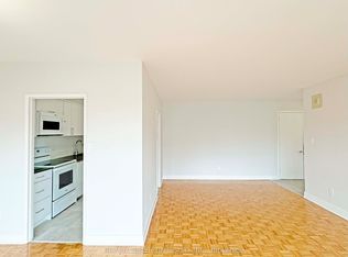 10 Shallmar Blvd UNIT 407, Toronto, ON M5N 1J4