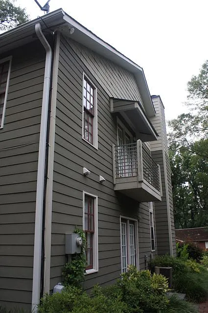 2 bed, 2550 sqft, $2,550 — Photo 2