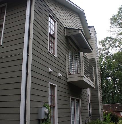 2nd image of 194 Blackwell Ln NE