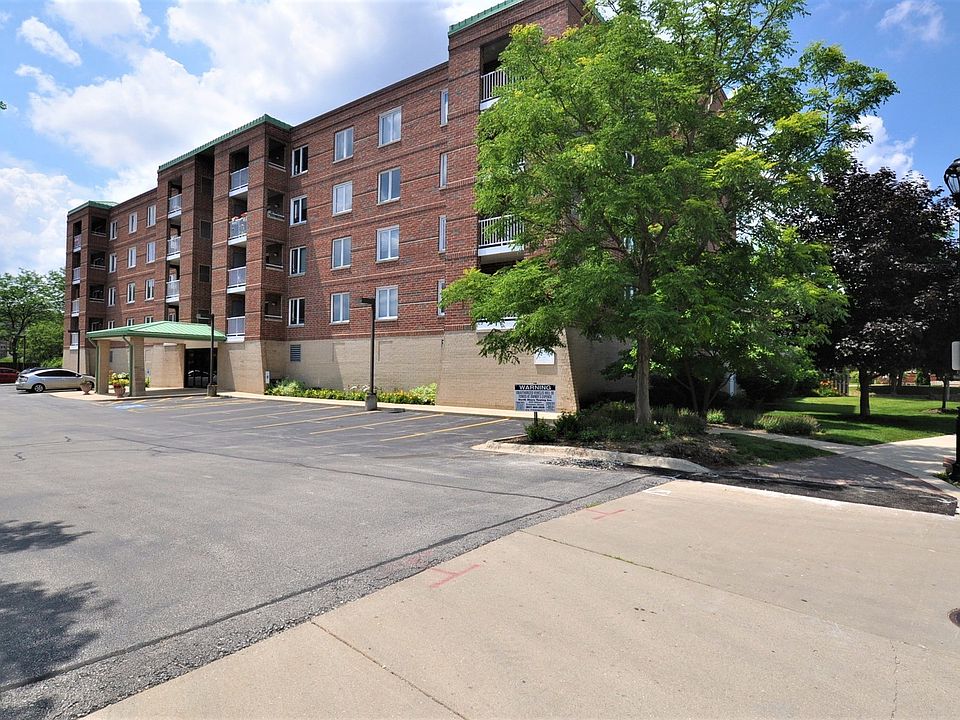 1st image of 6211 Lincoln Ave Unit 206
