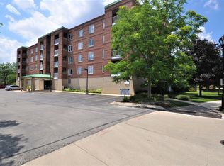 6211 Lincoln Ave UNIT 206, Morton Grove, IL 60053