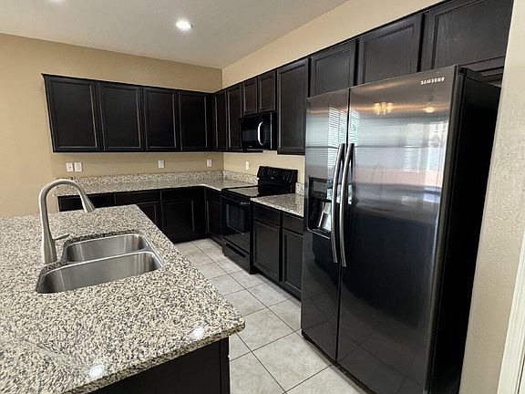 3rd image of 4200 W ALABAMA Lane