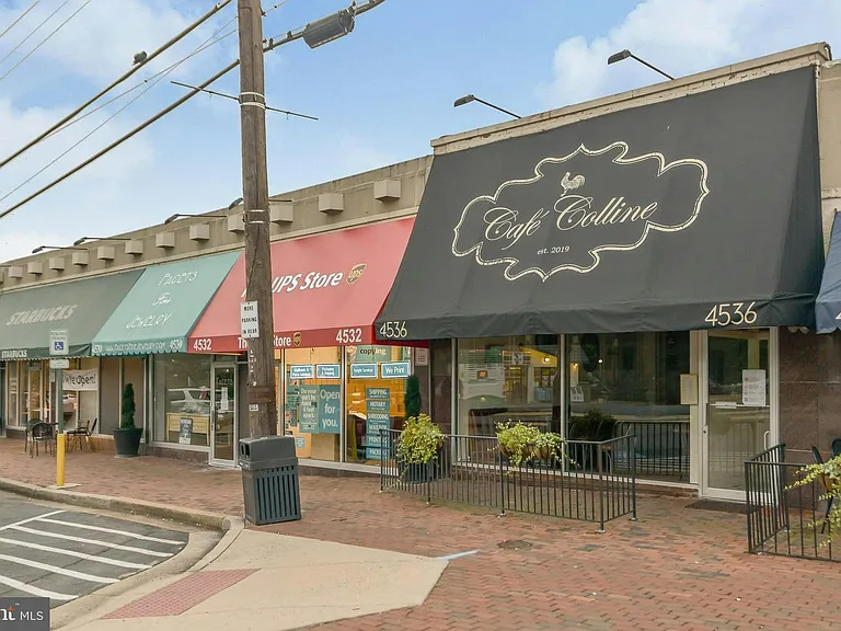 Lee Heights Shops