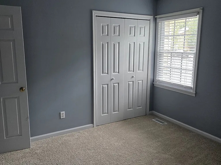 2737 Cottage Pl — Photo 10
