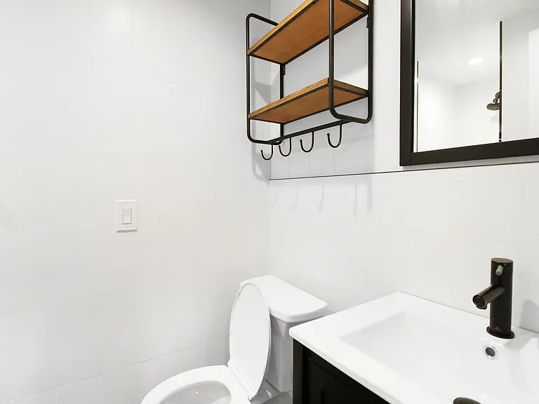 70 Halsey St #1 — Photo 11