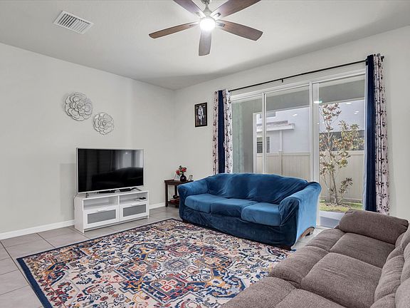 4th image of 2917 Suncoast Plains Dr