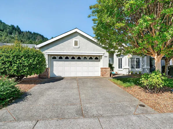 213 Albany Street, Cloverdale, CA 95425