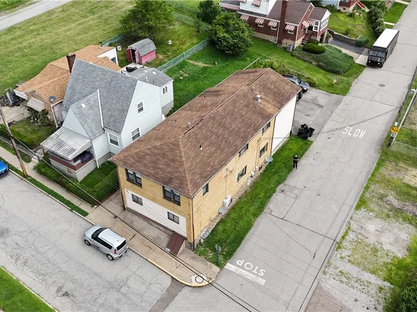 569 Woodmont Ave, East Mc Keesport, PA 15035