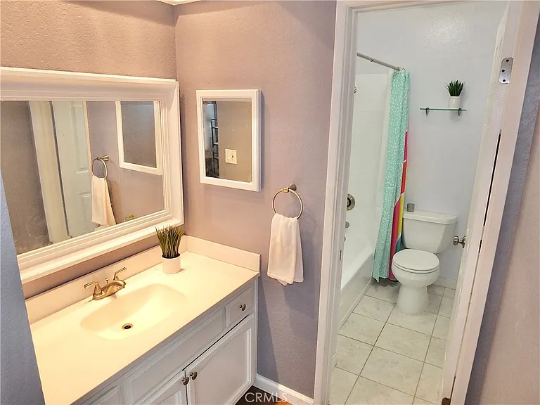 941 Elm Ave — Photo 24