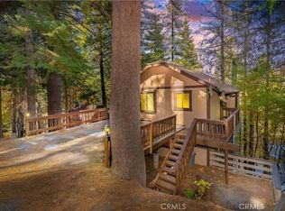 28374 Larchmont Ln, Lake Arrowhead, CA 92352