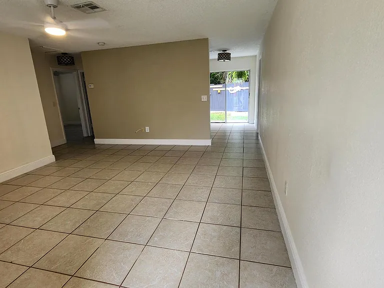 2167 Laura Ln #A — Photo 14