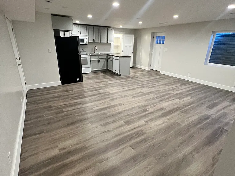 1142 W Lucky Cv — Photo 7