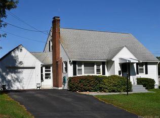 86 Peck Rd, Middletown, CT 06457