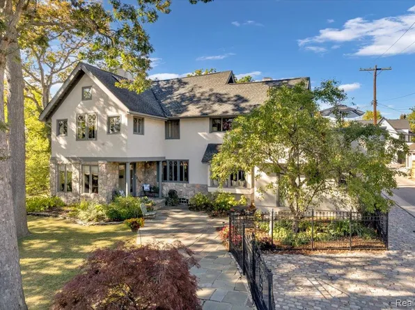 532 Brookside Ave, Birmingham, MI 48009