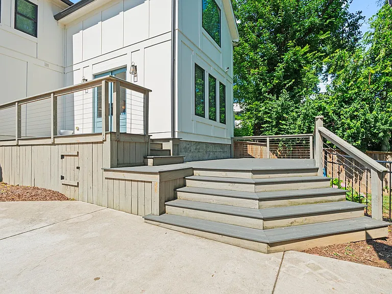 2016 Sweetbriar Ave — Photo 20