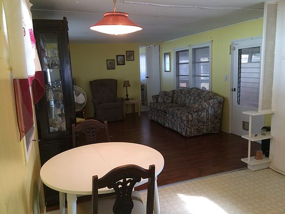 3rd image of 1276 Teahouse Dr