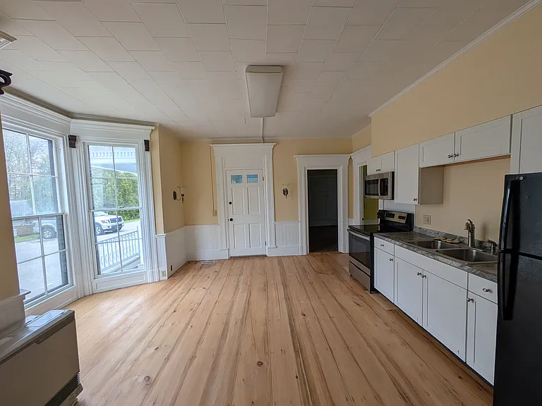 122 Brunswick Ave #1 — Photo 4