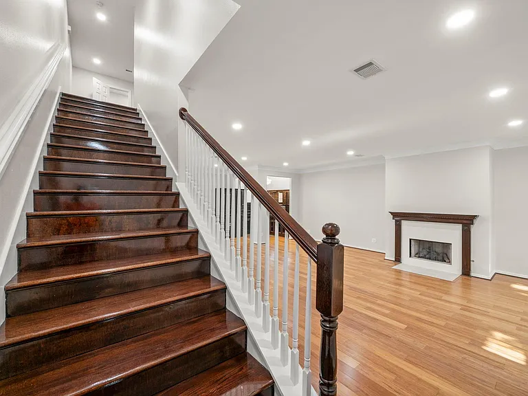 4023 Breakwood Dr — Photo 15