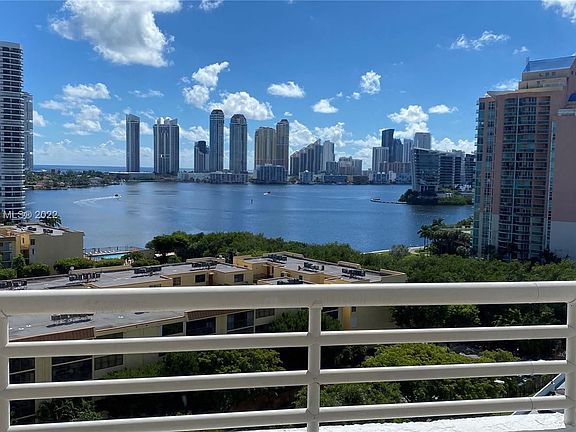4th image of 3300 NE 192nd St APT 1416
