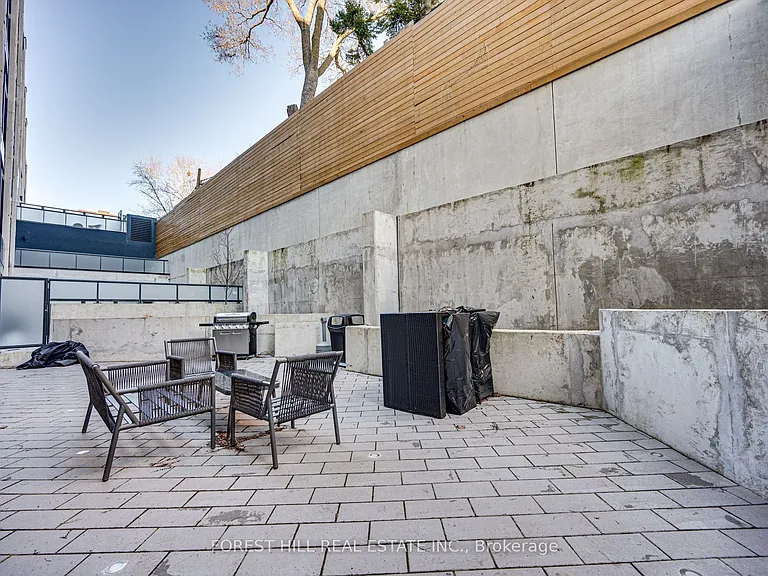 840 Saint Clair Ave W #516 — Photo 24