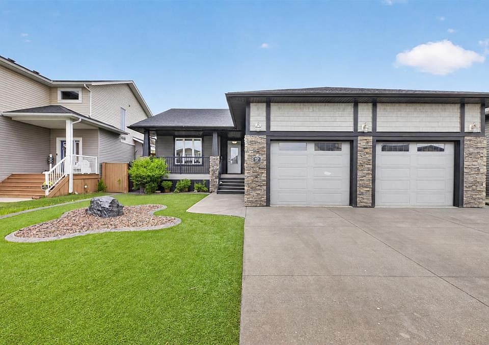 1st image of 17 W Viceroy Cres