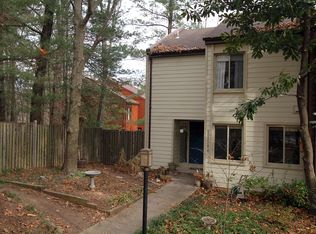 11586 Woodhollow Ct, Reston, VA 20191