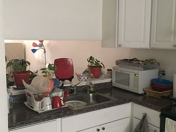 2nd image of 4148 Lakeside Dr #4148